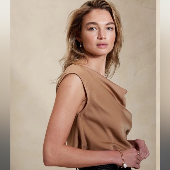 NWT BANANA REPUBLIC COWL-NECK TOP - Picture 4 of 5